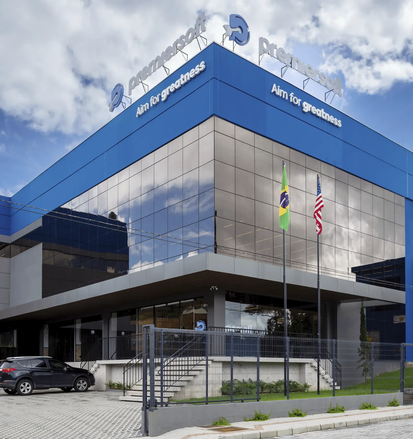 Fachada da Premiersoft Spaces em Blumenau